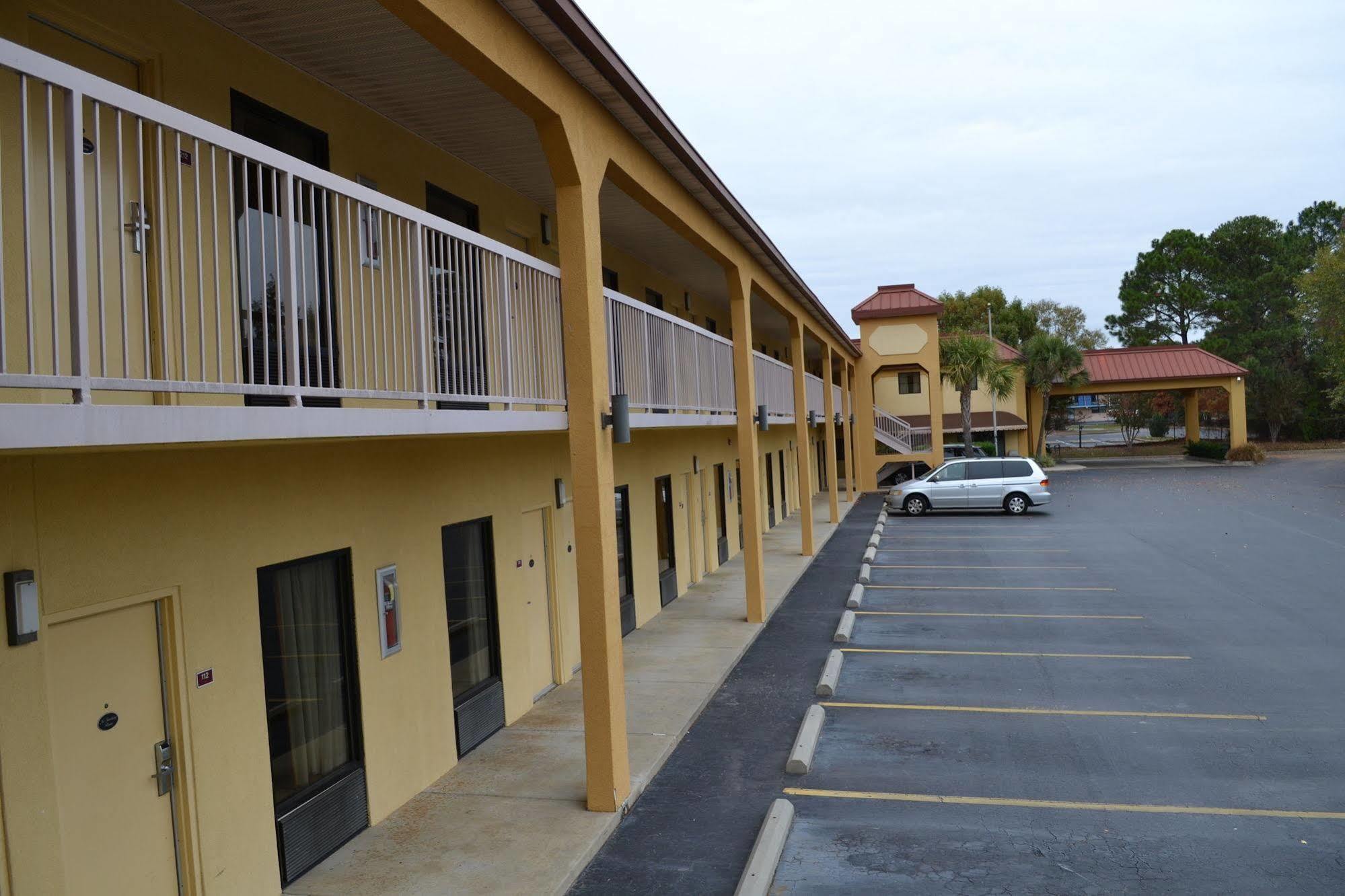 Fairview Inn & Suites Mobile Eksteriør billede