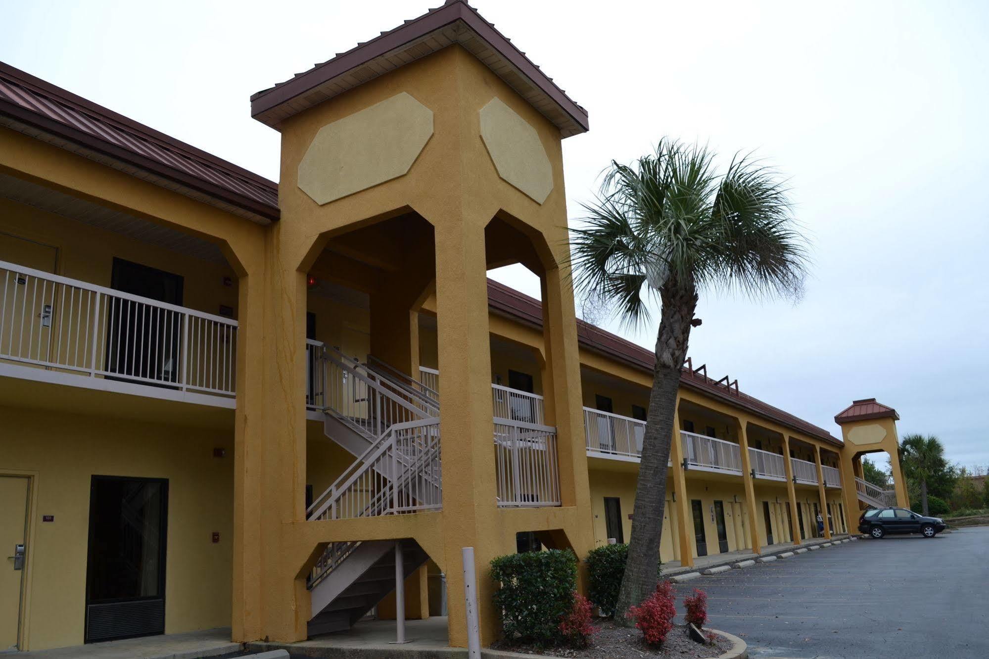 Fairview Inn & Suites Mobile Eksteriør billede