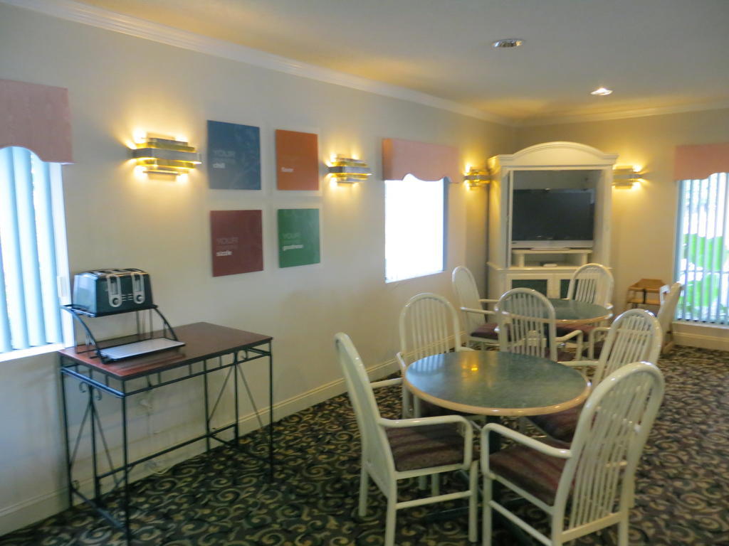 Fairview Inn & Suites Mobile Eksteriør billede
